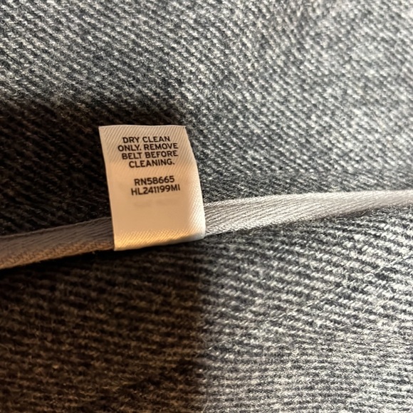 Trouve Nordstrom Wrap Wool Sweater Vest size XS - Picture 7 of 9